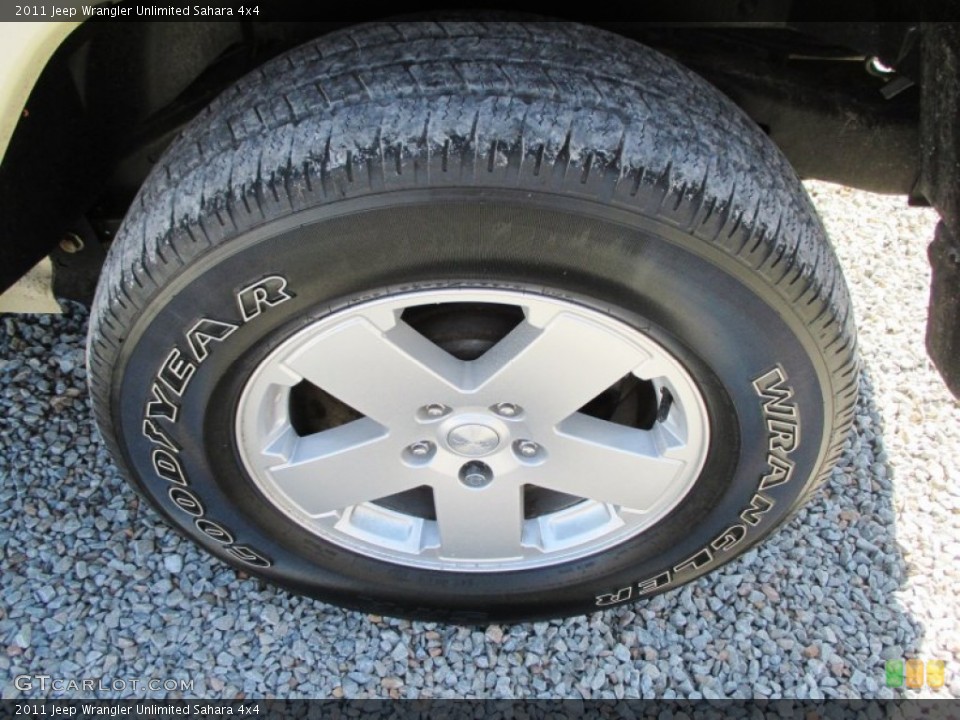 2011 Jeep Wrangler Unlimited Sahara 4x4 Wheel and Tire Photo #92851688