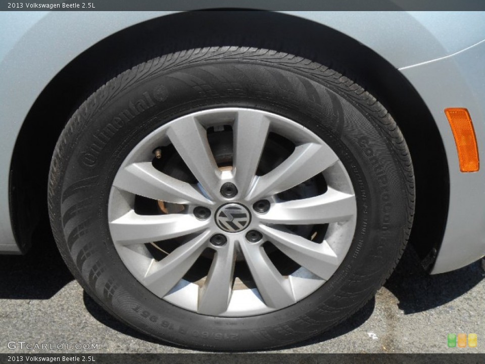 2013 Volkswagen Beetle 2.5L Wheel and Tire Photo #93731757