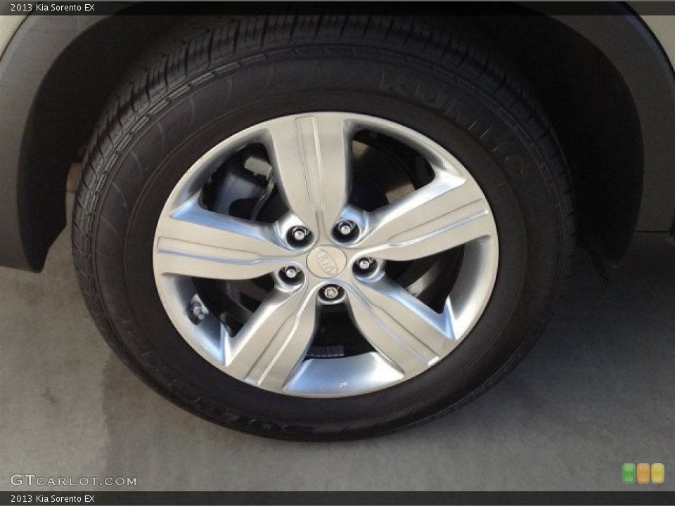2013 Kia Sorento Wheels and Tires