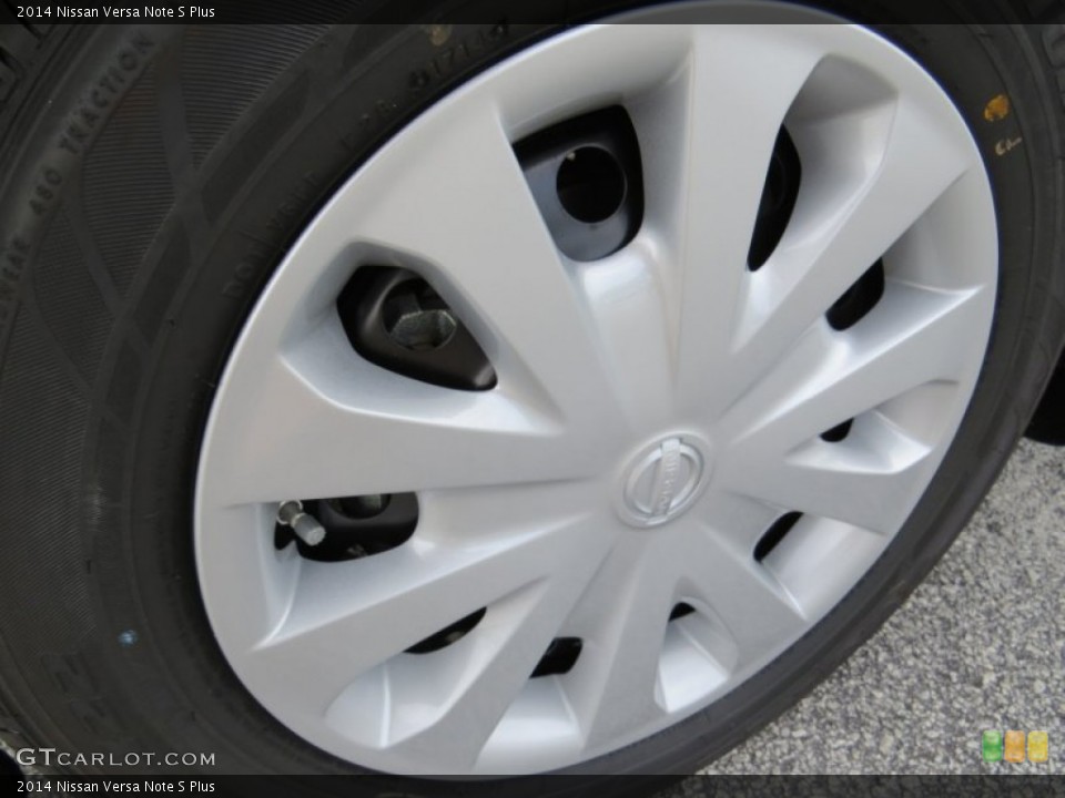 2014 Nissan Versa Note Wheels and Tires