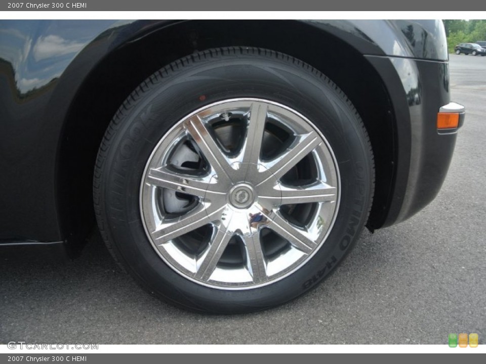 2007 Chrysler 300 C HEMI Wheel and Tire Photo #94311896