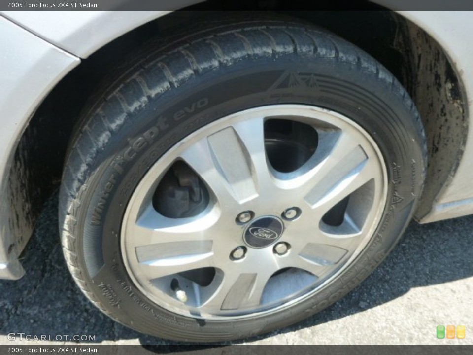 2005 Ford Focus ZX4 ST Sedan Wheel and Tire Photo #94316144