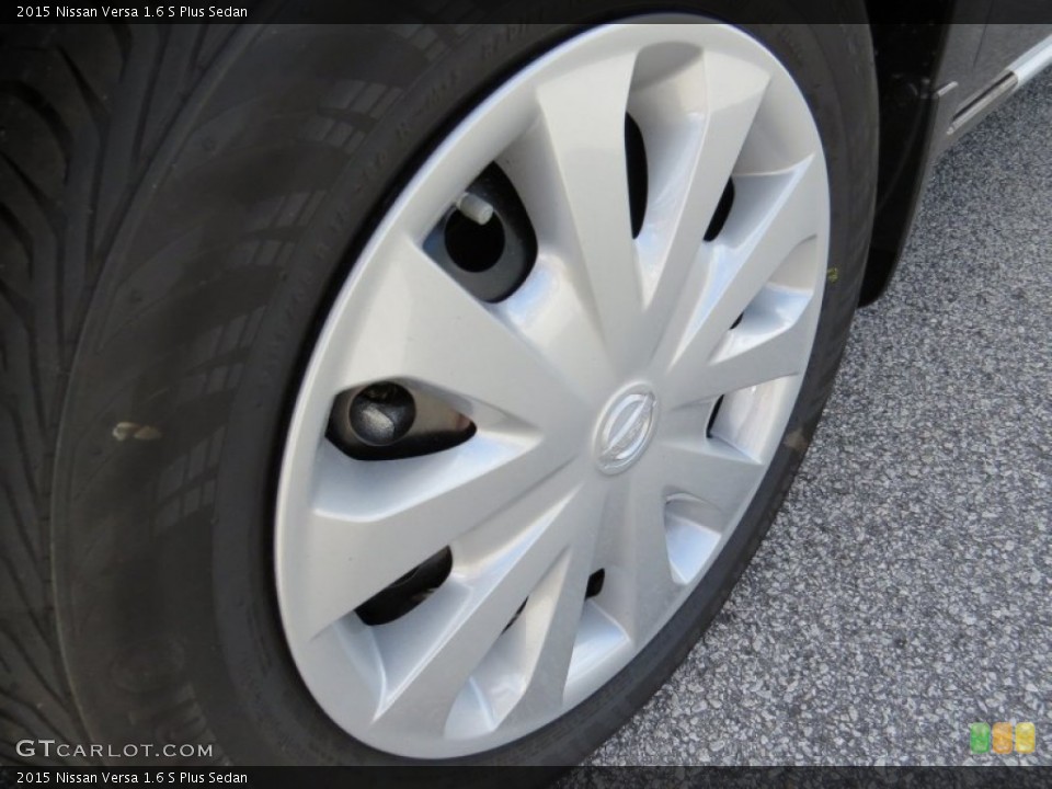 2015 Nissan Versa Wheels and Tires