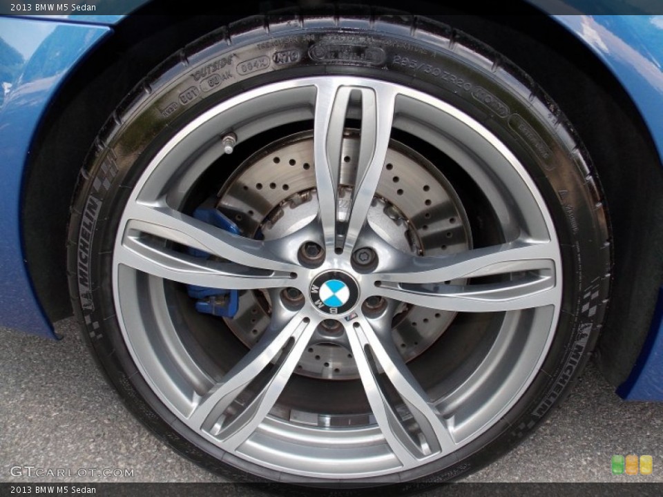 2013 BMW M5 Sedan Wheel and Tire Photo #94536632