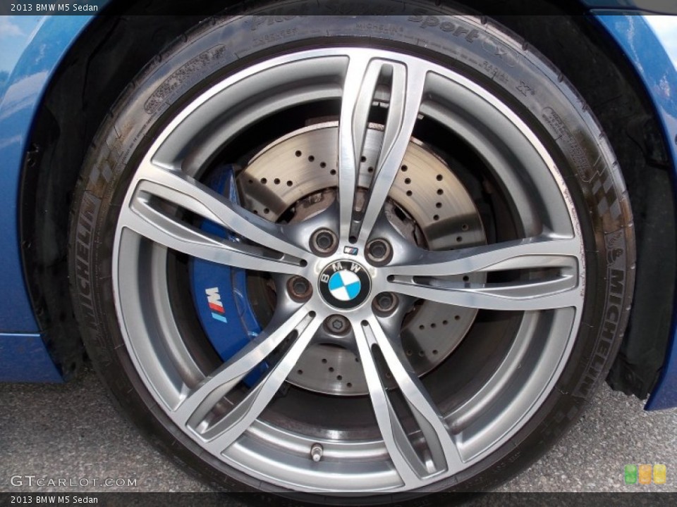 2013 BMW M5 Sedan Wheel and Tire Photo #94536654