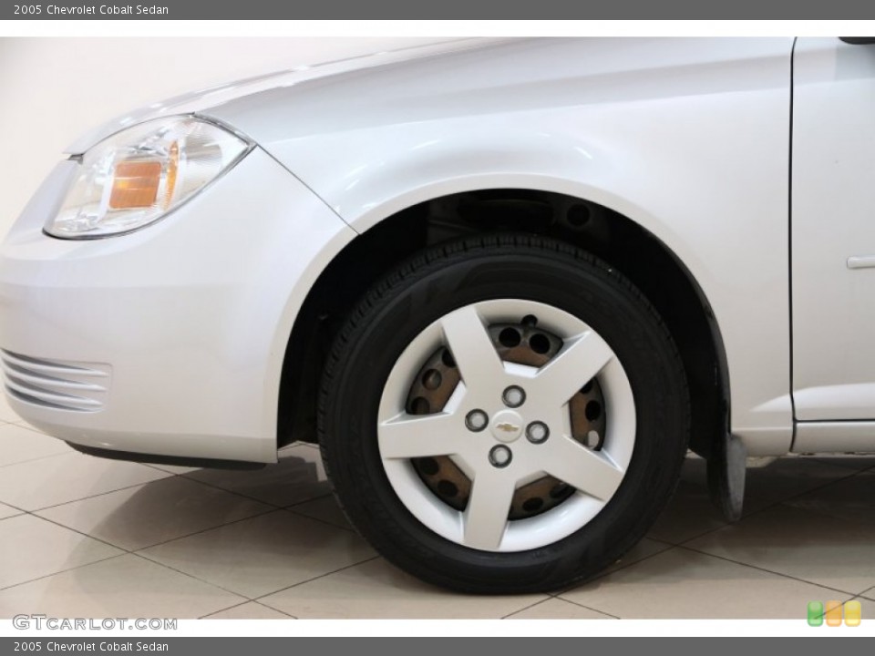 2005 Chevrolet Cobalt Sedan Wheel and Tire Photo #94674233