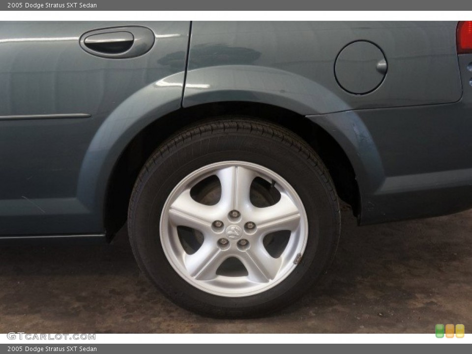 2005 Dodge Stratus SXT Sedan Wheel and Tire Photo #95164995