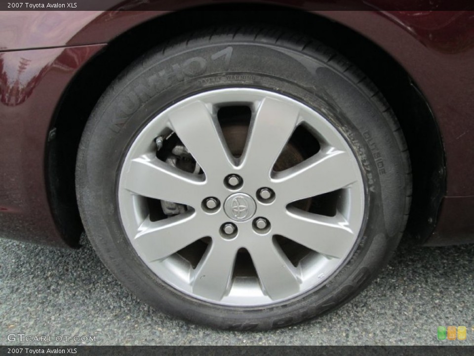 2007 Toyota Avalon XLS Wheel and Tire Photo #95360222