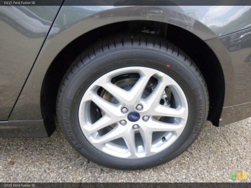 2015 Ford Fusion SE Wheel and Tire Photo #95420252