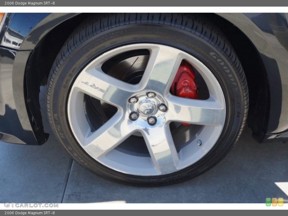 2006 Dodge Magnum SRT-8 Wheel and Tire Photo #95660599