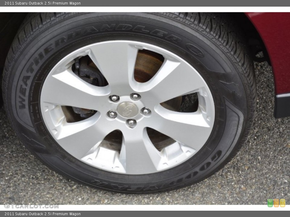 2011 Subaru Outback 2.5i Premium Wagon Wheel and Tire Photo #95890657
