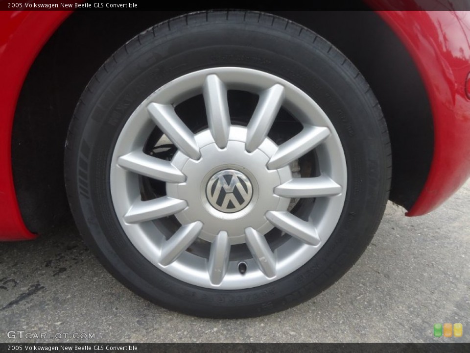 2005 Volkswagen New Beetle GLS Convertible Wheel and Tire Photo #95930752