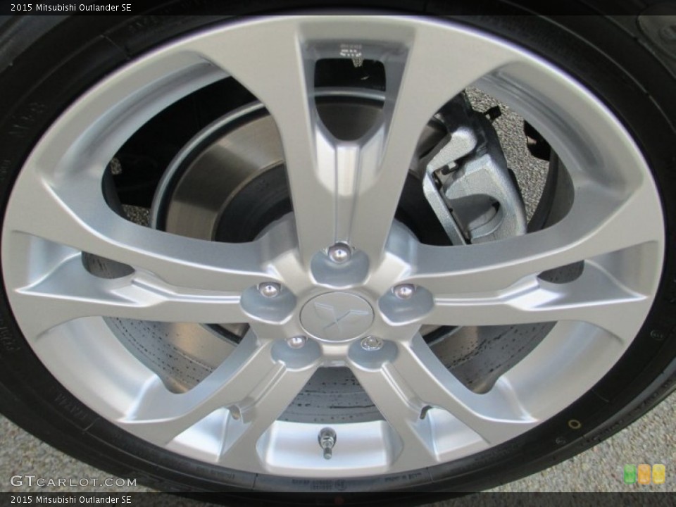 2015 Mitsubishi Outlander SE Wheel and Tire Photo #95942162