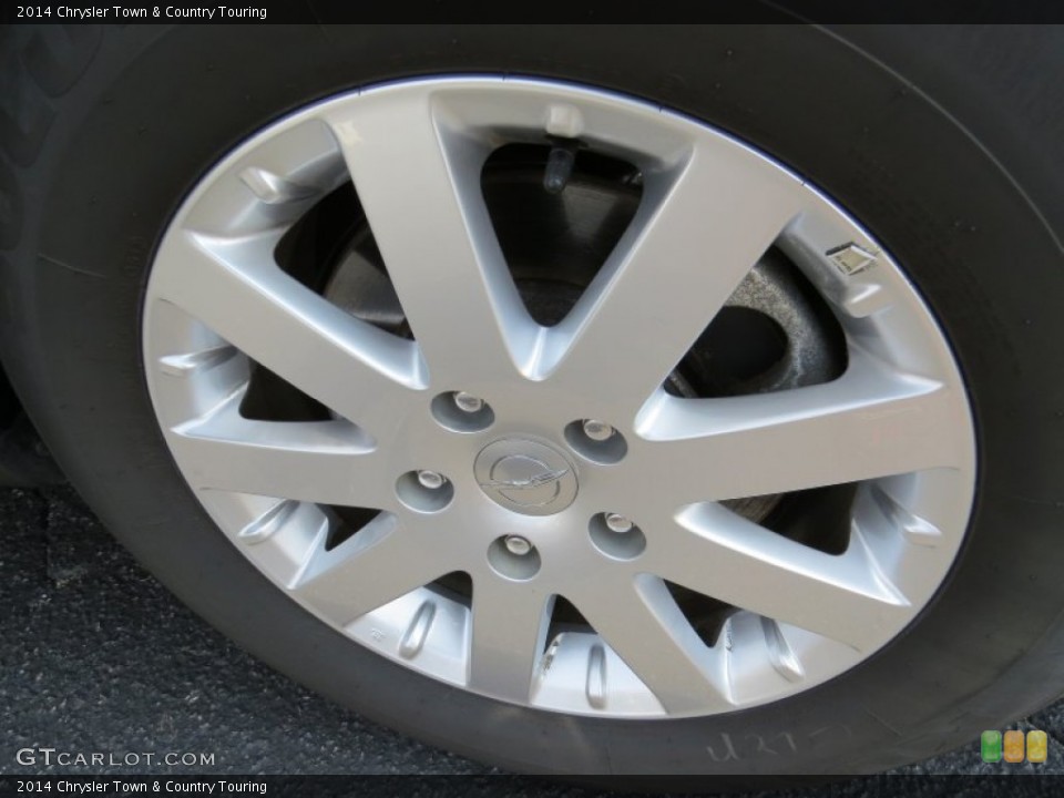 2014 Chrysler Town & Country Touring Wheel and Tire Photo #96083883