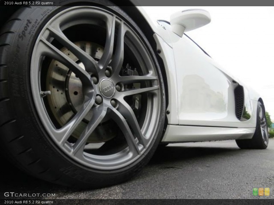 2010 Audi R8 5.2 FSI quattro Wheel and Tire Photo #96379601