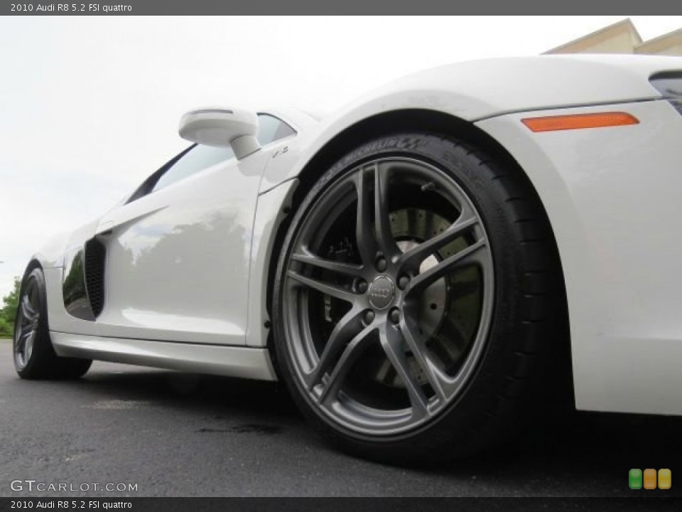 2010 Audi R8 5.2 FSI quattro Wheel and Tire Photo #96379625