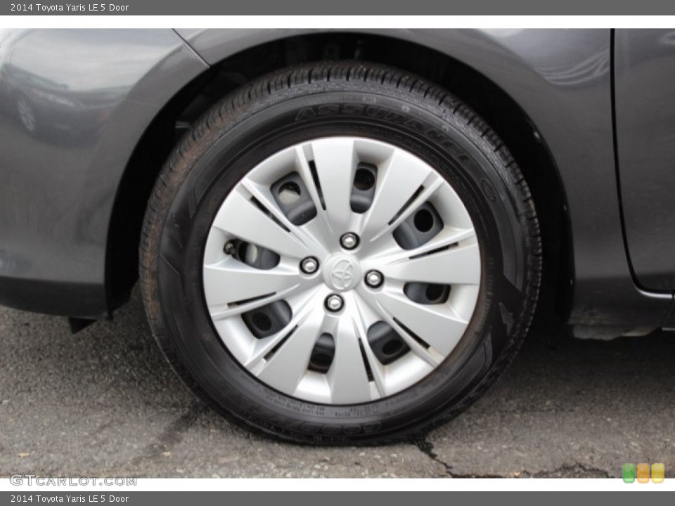 2014 Toyota Yaris LE 5 Door Wheel and Tire Photo #96604298