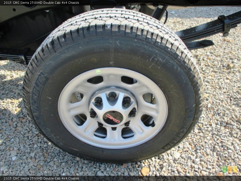 2015 GMC Sierra 2500HD Double Cab 4x4 Chassis Wheel and Tire Photo #96713581