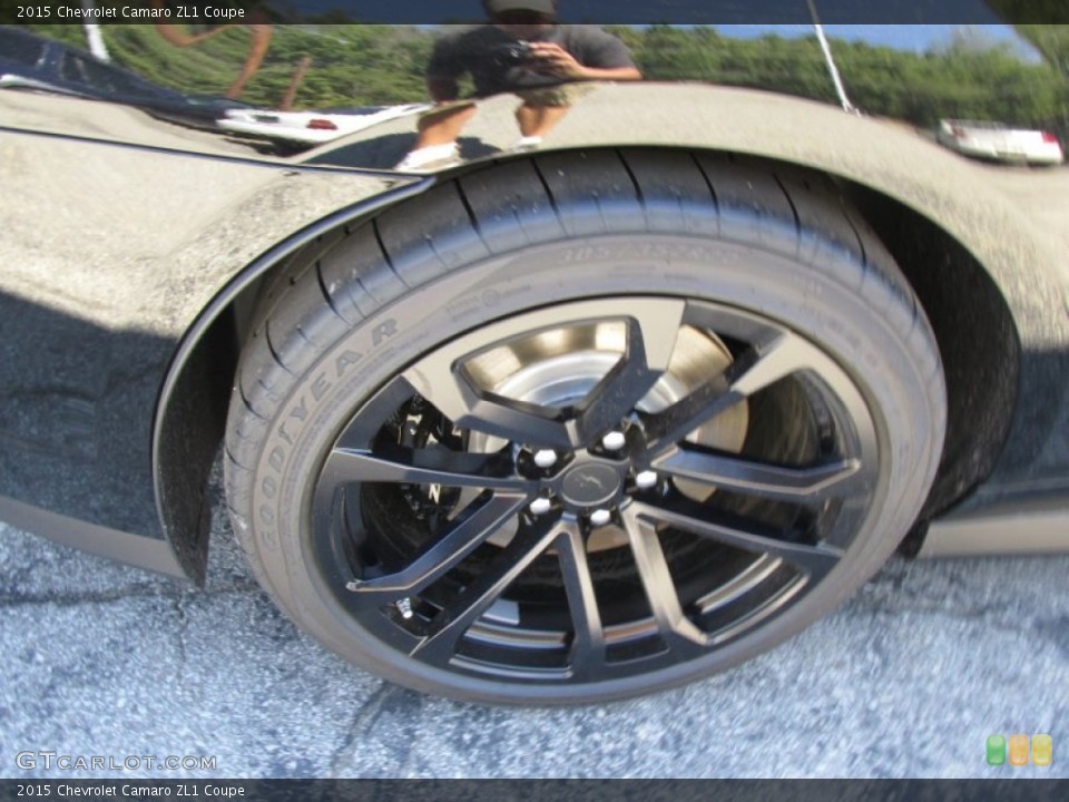 2015 Chevrolet Camaro ZL1 Coupe Wheel and Tire Photo #97096654
