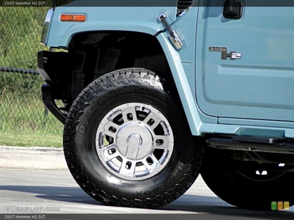 2007 Hummer H2 SUT Wheel and Tire Photo #97232542