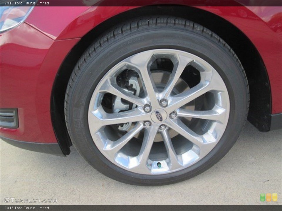 2015 Ford Taurus Wheels and Tires