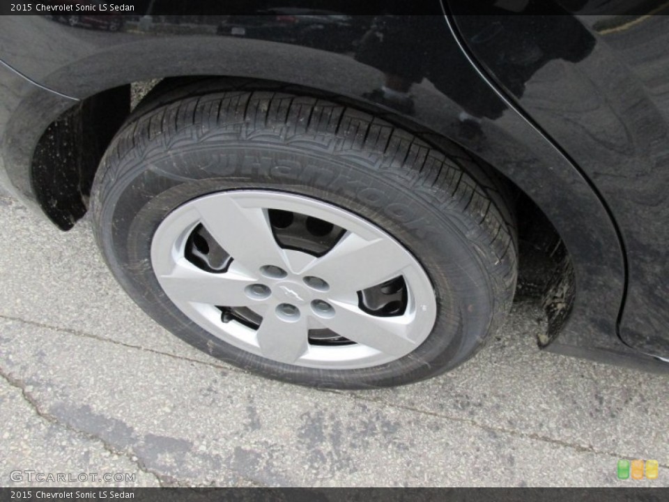 2015 Chevrolet Sonic LS Sedan Wheel and Tire Photo #97255822