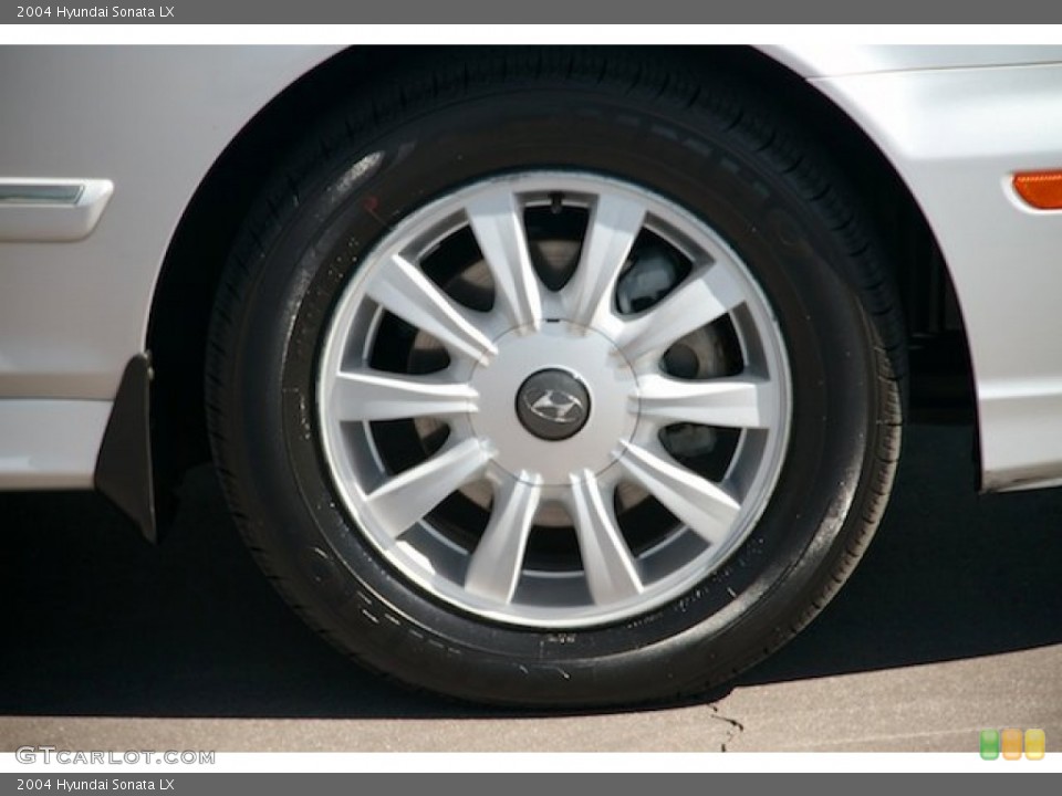 2004 Hyundai Sonata LX Wheel and Tire Photo #97678350