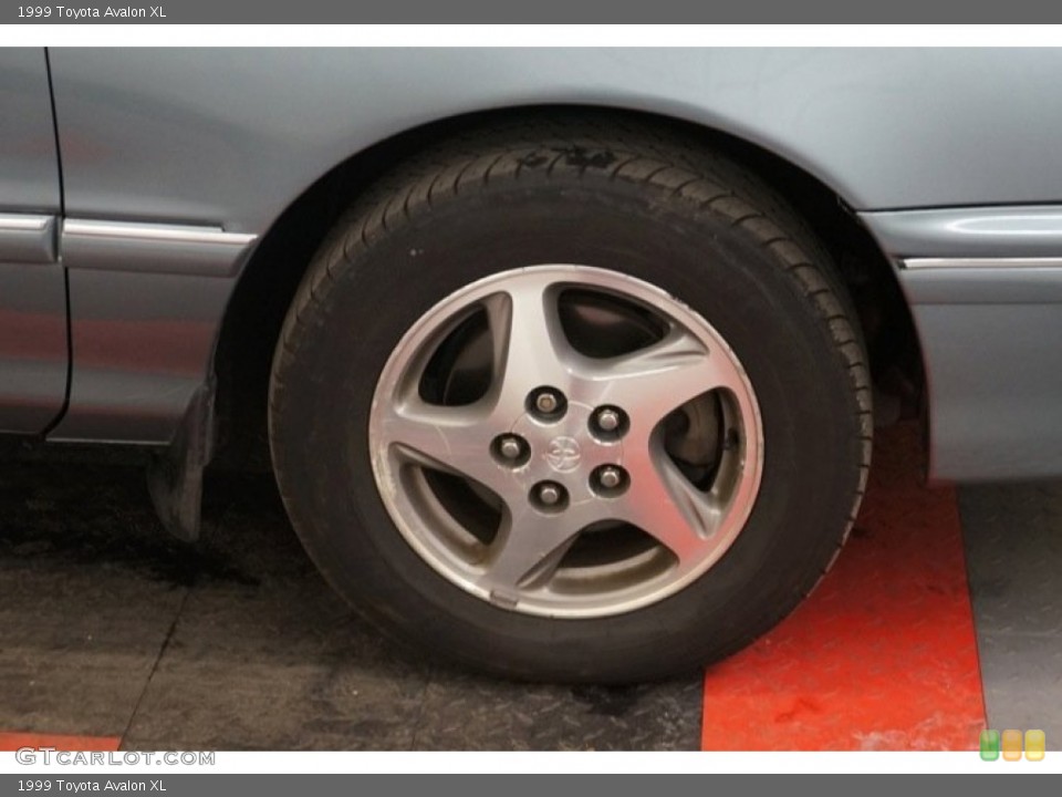 1999 Toyota Avalon XL Wheel and Tire Photo #97959908