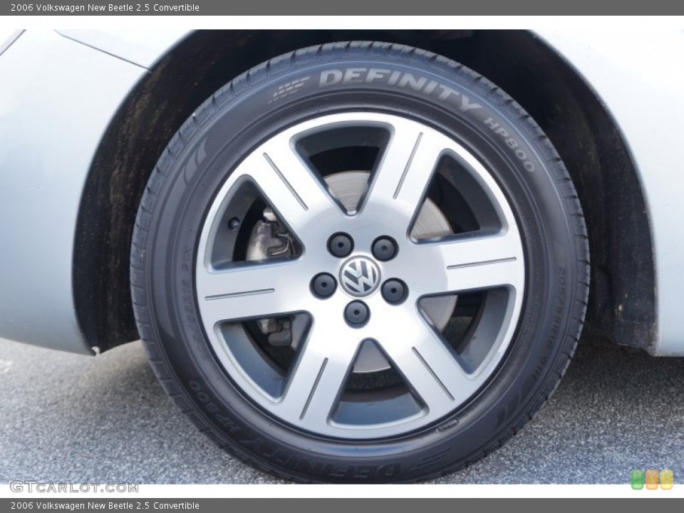2006 Volkswagen New Beetle 2.5 Convertible Wheel and Tire Photo #98166072
