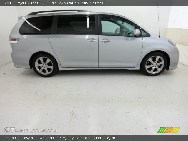 2013 Toyota Sienna SE in Silver Sky Metallic