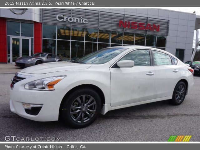 2015 Nissan Altima 2.5 S in Pearl White