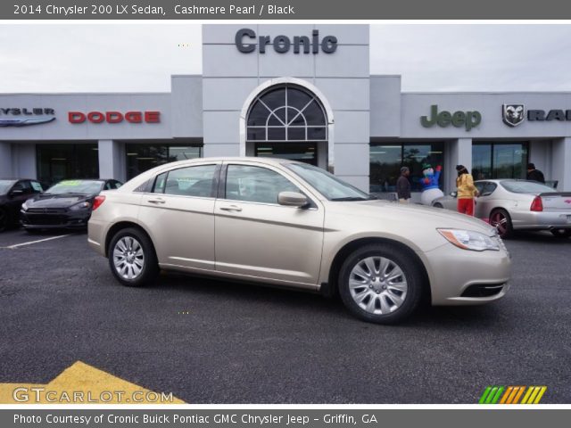 2014 Chrysler 200 LX Sedan in Cashmere Pearl