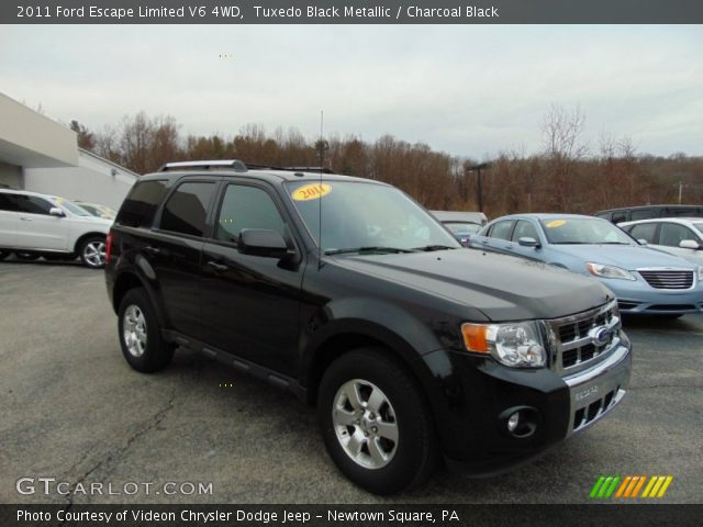 2011 Ford Escape Limited V6 4WD in Tuxedo Black Metallic