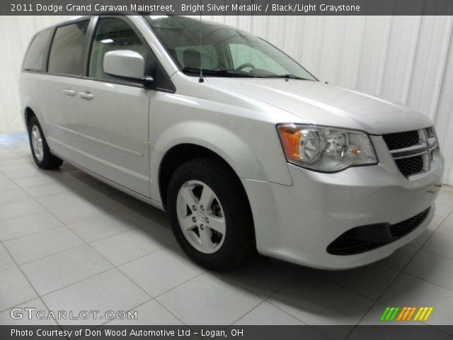2011 Dodge Grand Caravan Mainstreet in Bright Silver Metallic