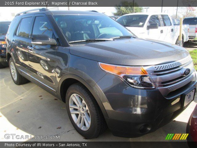 2015 Ford Explorer XLT in Magnetic