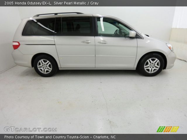 2005 Honda Odyssey EX-L in Silver Pearl Metallic