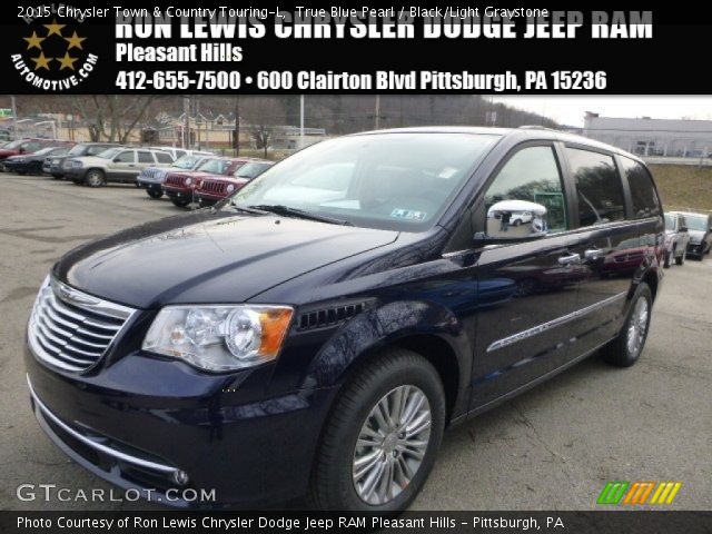 2015 Chrysler Town & Country Touring-L in True Blue Pearl