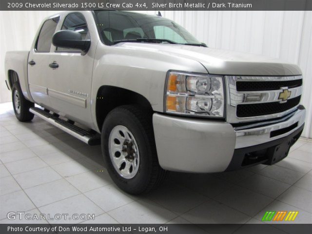 2009 Chevrolet Silverado 1500 LS Crew Cab 4x4 in Silver Birch Metallic