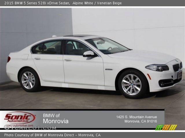 2015 BMW 5 Series 528i xDrive Sedan in Alpine White