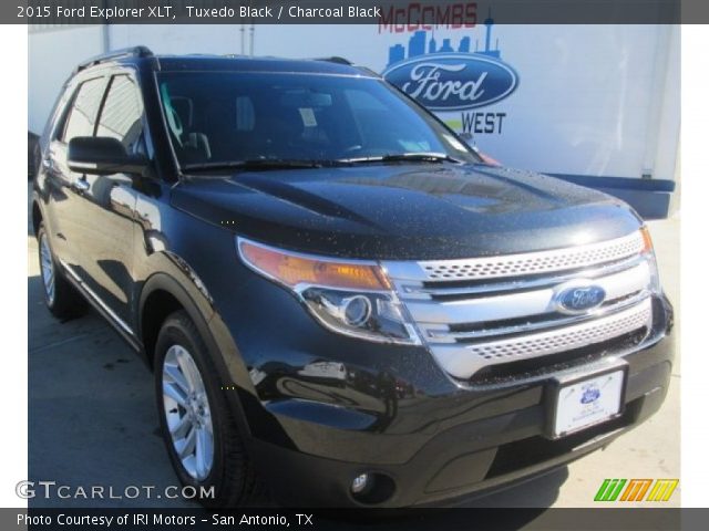 2015 Ford Explorer XLT in Tuxedo Black