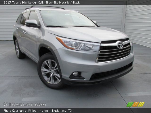 2015 Toyota Highlander XLE in Silver Sky Metallic