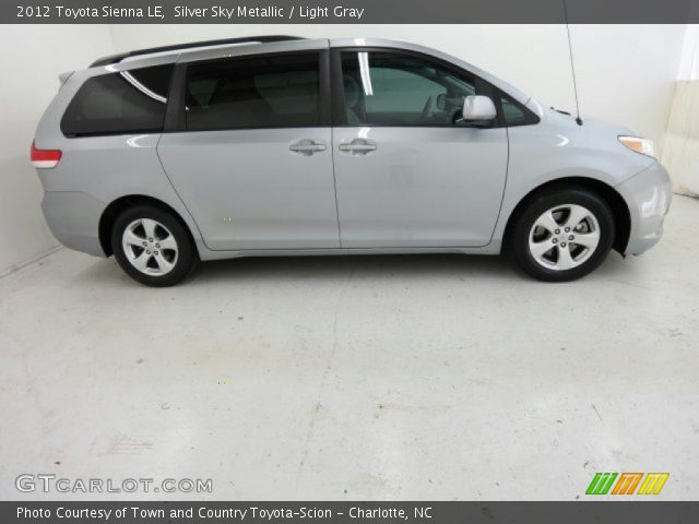 2012 Toyota Sienna LE in Silver Sky Metallic