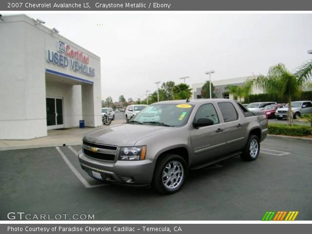 2007 Chevrolet Avalanche LS in Graystone Metallic