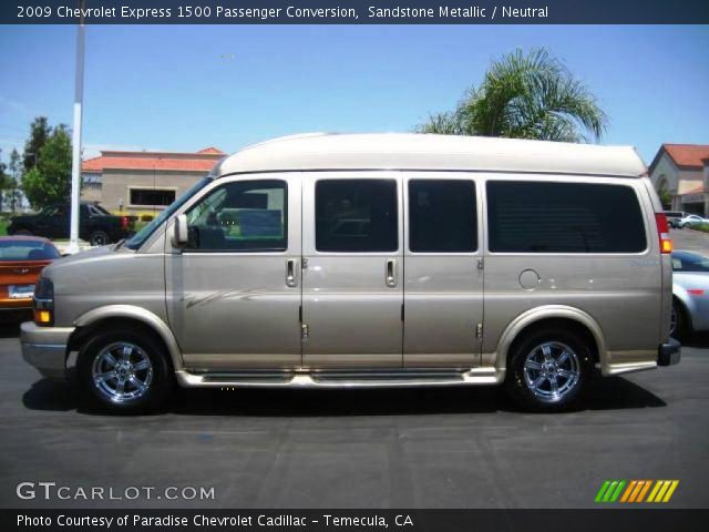 2009 Chevrolet Express 1500 Passenger Conversion in Sandstone Metallic