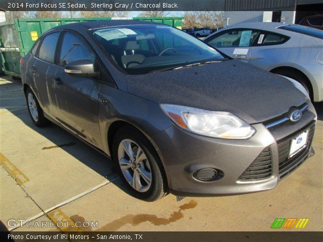 2014 Ford Focus SE Sedan in Sterling Gray