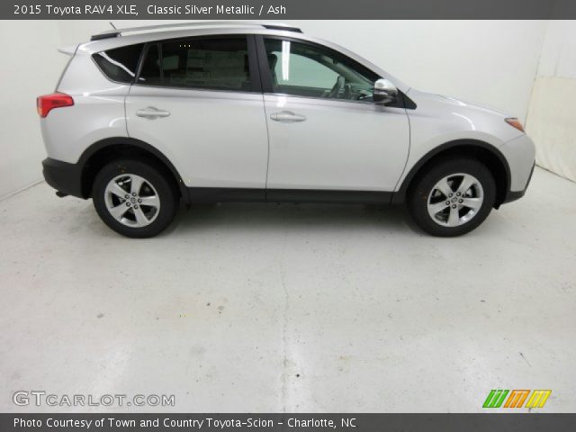 2015 Toyota RAV4 XLE in Classic Silver Metallic