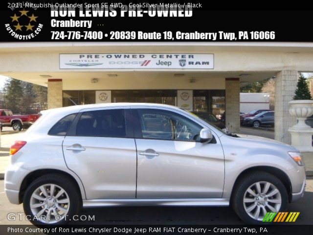 2011 Mitsubishi Outlander Sport SE 4WD in Cool Silver Metallic
