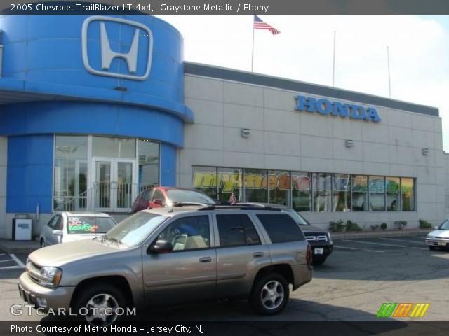 2005 Chevrolet TrailBlazer LT 4x4 in Graystone Metallic