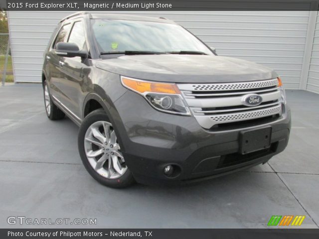 2015 Ford Explorer XLT in Magnetic