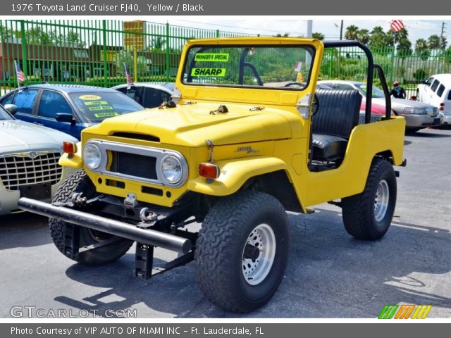 1976 Toyota Land Cruiser FJ40 in Yellow